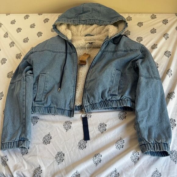 Ashley-Vintage-Charm Jean Jacket, faux lined, bomber length, with‎ hood size M - Picture 11 of 12